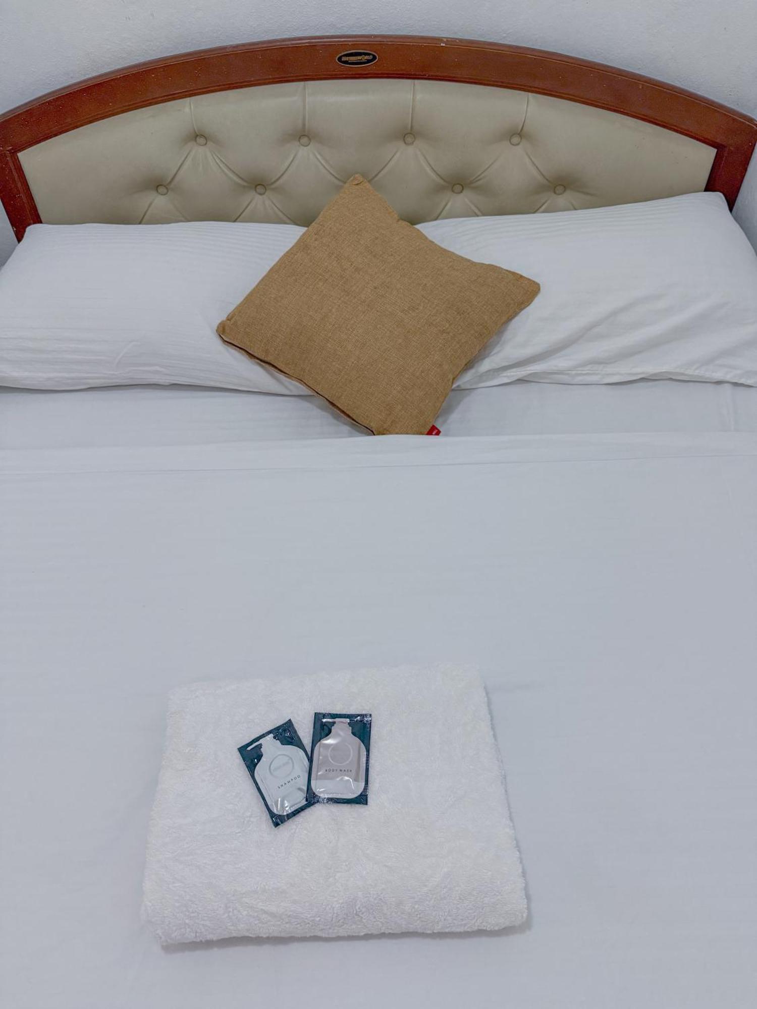 Tonight Hotel George Town  Kültér fotó